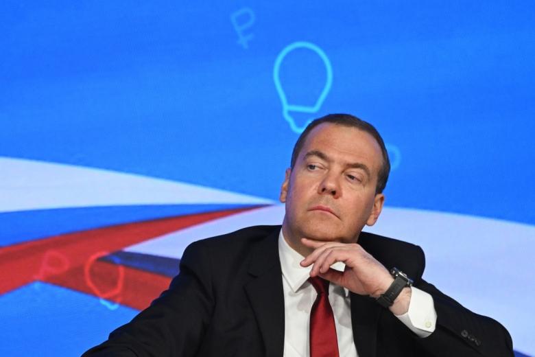 Дмитрий Медведев