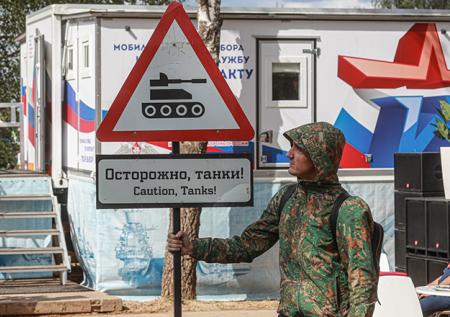 Дело завели из-за фейка о танках для борьбы с коронавирусом под Петербургом