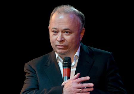 Критика Путина, болезни, срочный отъезд из РФ: куда пропал Андрей Караулов