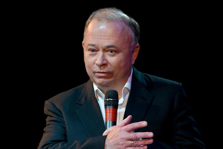 Андрей Караулов