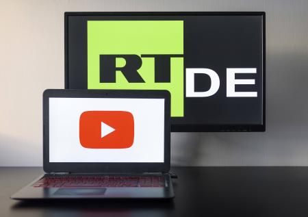 МИД РФ принял ответные меры после закрытия RT DE в Германии