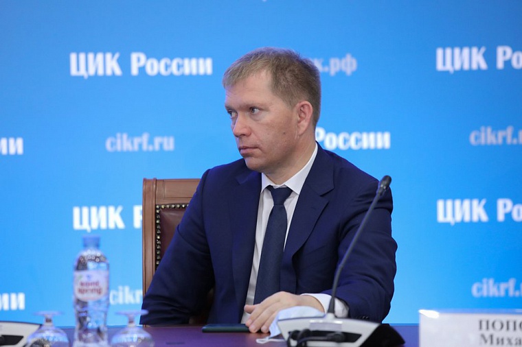 Антон Лопатин