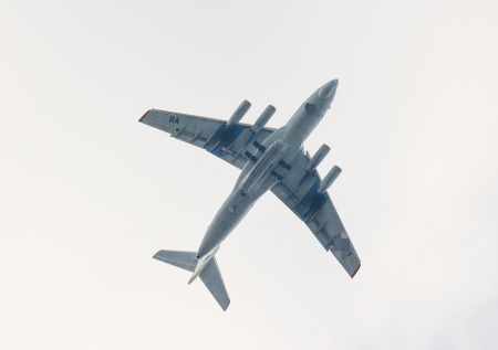 Военный самолет Ил-76 разбился в Судане