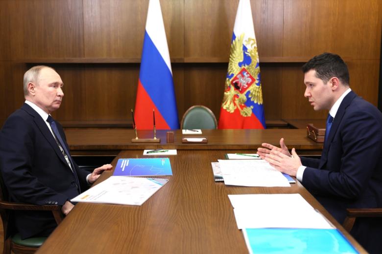 Владимир Путин и Антон Алиханов