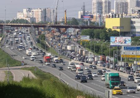 Крупное ДТП произошло на МКАД у Реутова, возникла пробка на 10 км