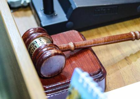 Зарезавший офицера СКР в Москве отправится на лечение в психбольницу