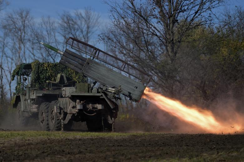 ВС РФ ведут огонь из РСЗО «Град-1» в зоне СВО