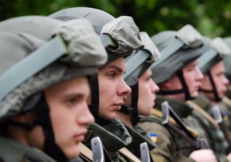 Украинских 18-летних новобранцев отправят в «Азов»