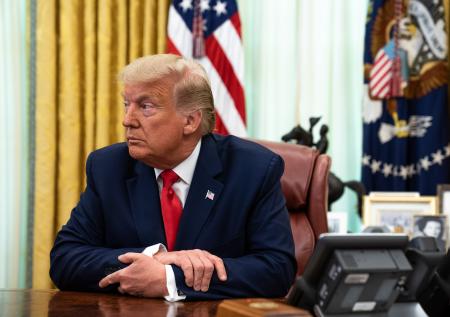Штаб Байдена выкупил доменное имя с предвыборным лозунгом Трампа