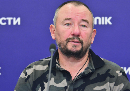 Скандалы, стычка с украинцем, Афганистан: куда пропал ведущий Артем Шейнин