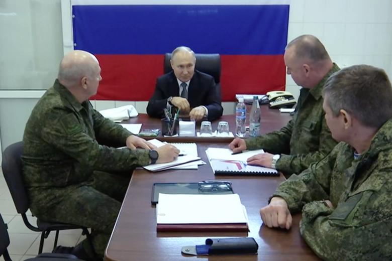 Президент РФ Владимир Путин в штабе группировки «Днепр» на Херсонском направлении