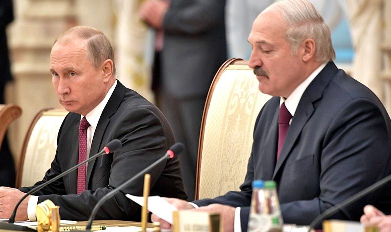 Президенты РФ и Белоруссии Владимир Путин и Александр Лукашенко