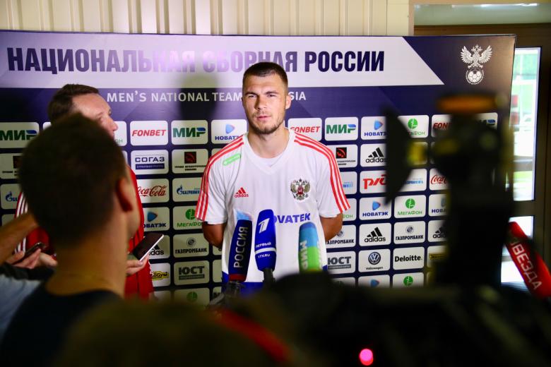 Николай Комличенко