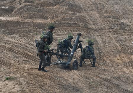 Военные РФ из «Саней» «забросали» минами условного противника в Подмосковье