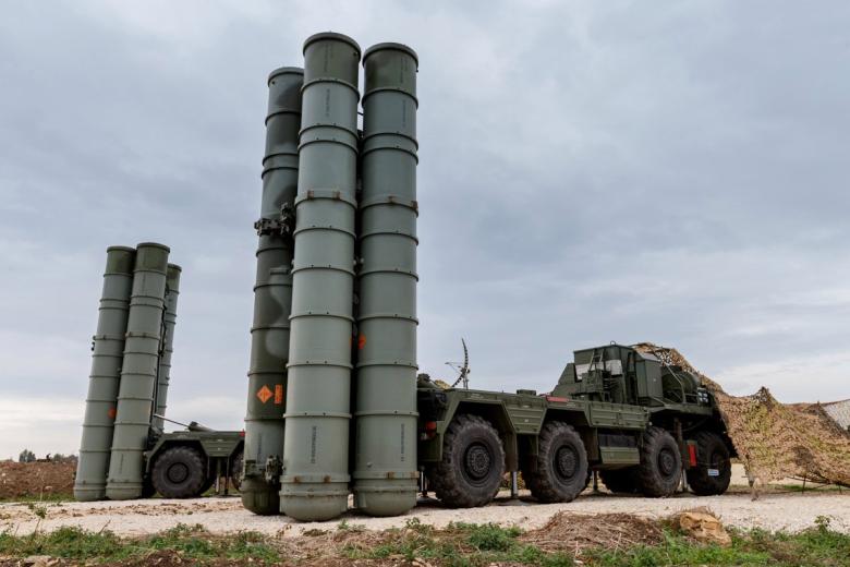 С-400 на боевом дежурстве на авиабазе Хмеймим