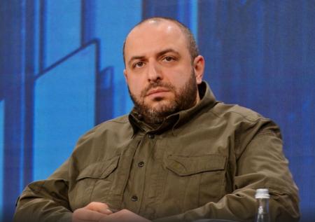 На Украине рассказали, куда «пропал» глава Минобороны