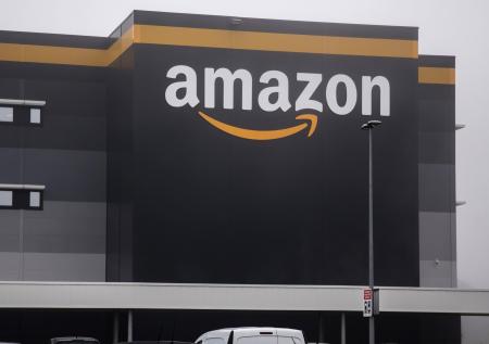 Трамп помешал Amazon получить контракт с Пентагоном