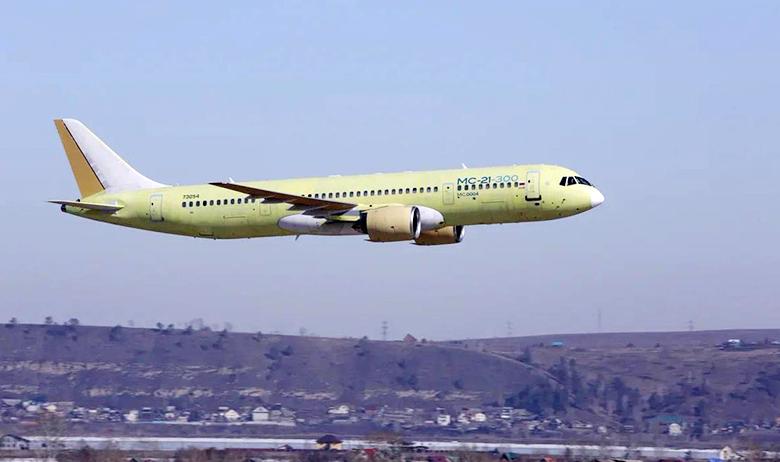 Самолёт МС-21-300
