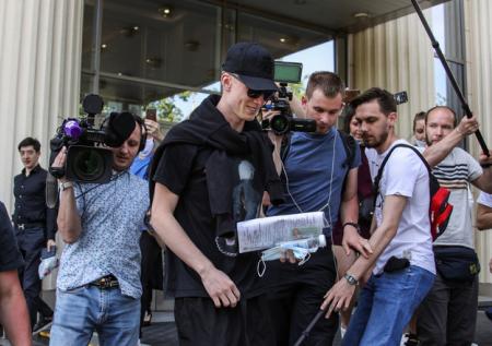 Брат Кокорина рассказал, за что на самом деле его забрали в полицию