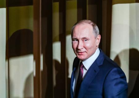 Путин приехал на церемонию открытия мемориала Александру Невскому