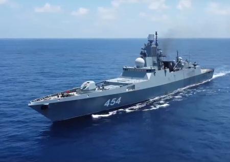 Появились кадры учений Северного флота в Атлантическом океане