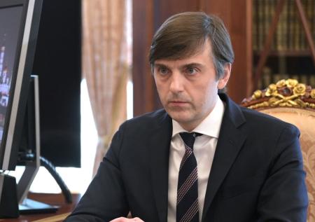 «Пора выправить перекос»: в Минпросвещения призвали меньше изучать Европу