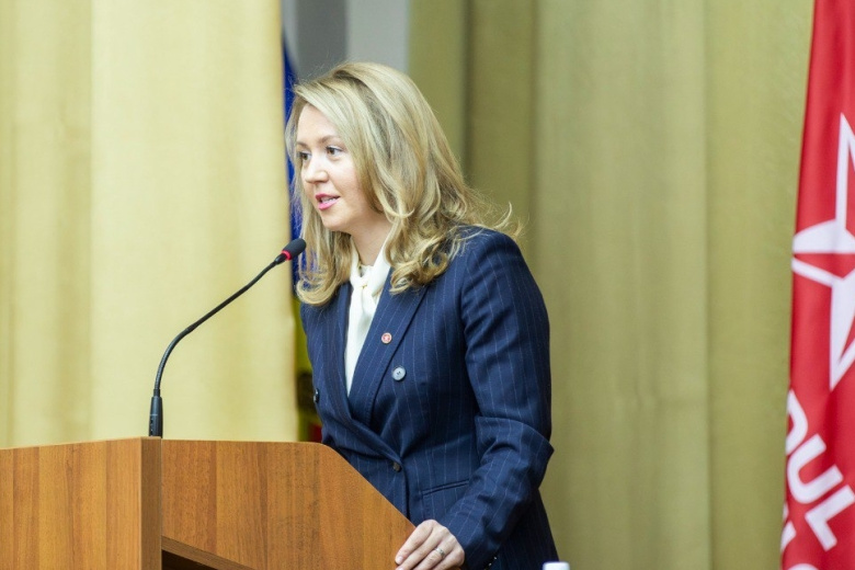 Депутат парламента от оппозиционного Блока коммунистов и социалистов Ольга Чеботарь