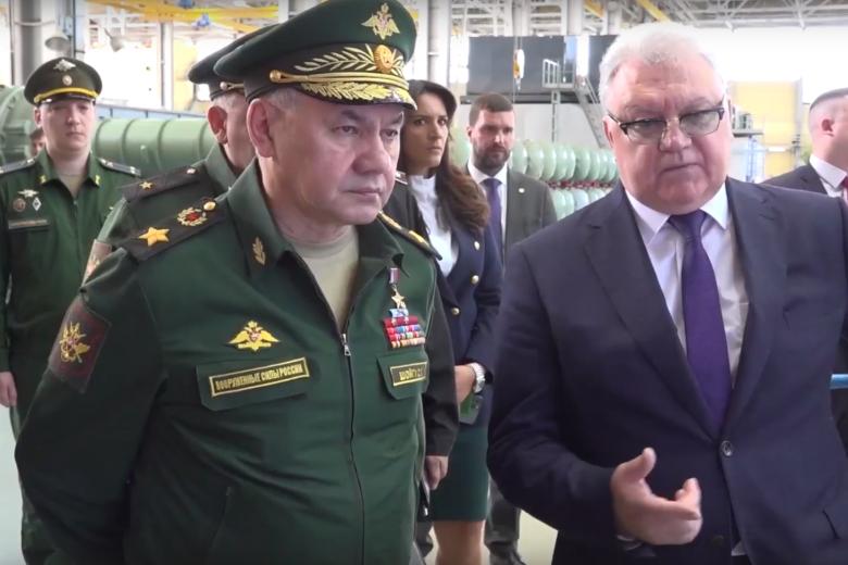 Министр обороны РФ Сергей Шойгу проверил выполнение государственного оборонного заказа на одном из предприятий корпорации «Алмаз Антей»