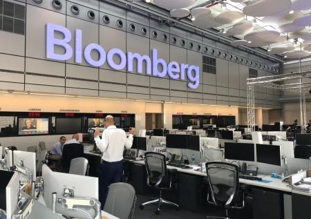 Bloomberg и CNN остановили свою работу в России
