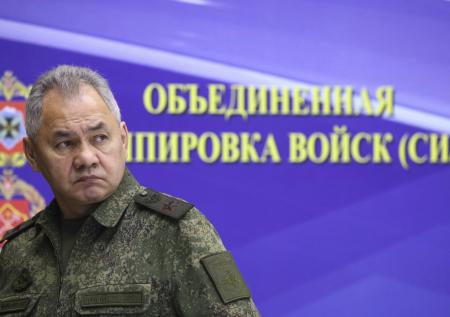Шойгу провел совещание об увеличении численности армии России до 1,5 млн