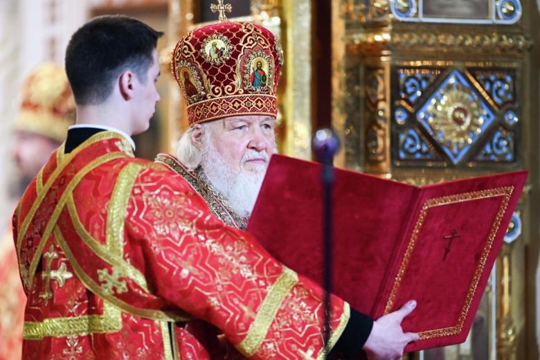 Патриарх Московский и всея Руси Кирилл на праздничном пасхальном богослужении в храме Христа Спасителя в Москве