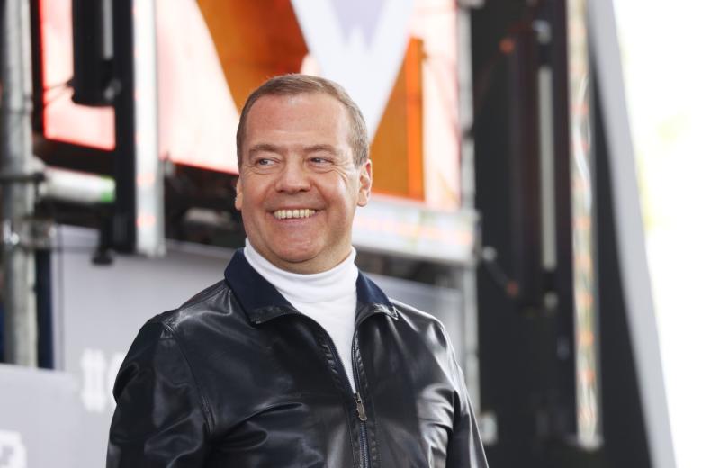 Дмитрий Медведев