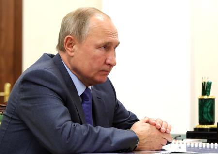Путин подписал бюджеты ПФР, ФОМС и ФСС