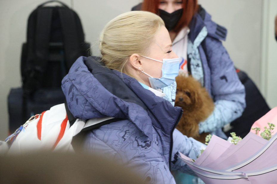 Встреча спортсменов олимпийской сборной ОКР, принимавших участие в Олимпиаде-2022, в аэропорту Шереметьево