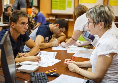 Приёмная кампания в российские вузы состоится по первоначальному плану