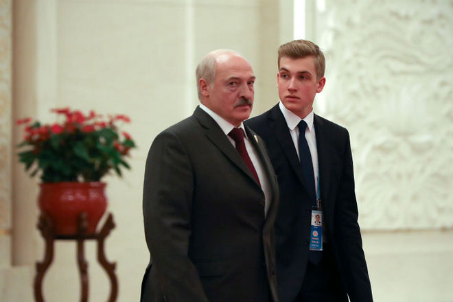 Александр Лукашенко с сыном Николаем