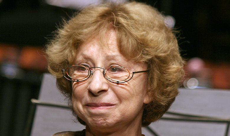 Лия Ахеджакова