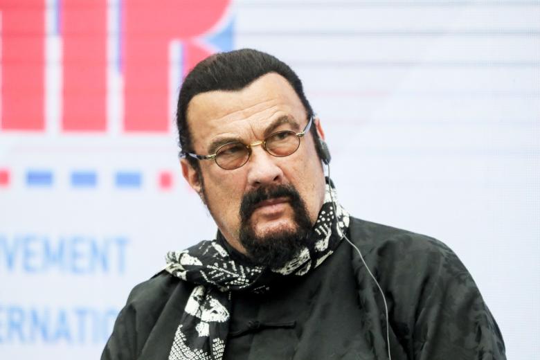 Стивен Сигал