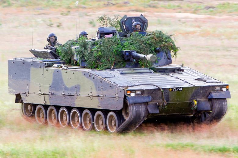 БМП CV-90