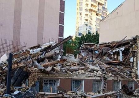 Совладельца усадьбы Зеленских в Киеве уличили в ее незаконном сносе