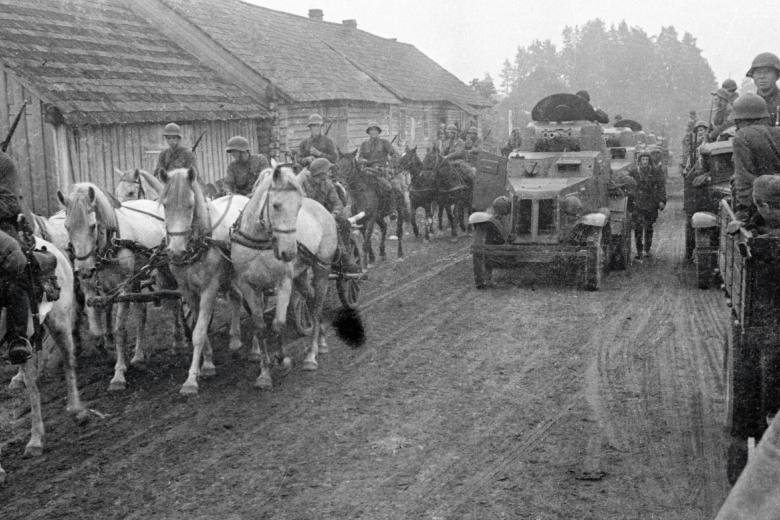 После похода РККА в Западную Белоруссию в сентябре 1939 года, войска Красной армии проходят через деревню Молочанка. Западная Белоруссия официально включена в состав СССР 2 ноября 1939 года