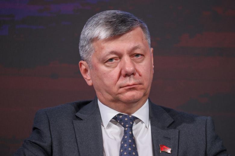 Дмитрий Новиков