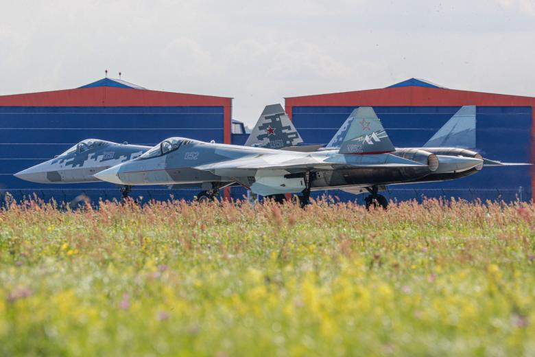 Перспективный авиационный комплекс фронтовой авиации Су-57