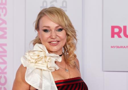 Многодетная актриса рассказала, как поддерживает форму после 45 лет