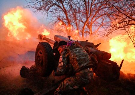 Наступление ВС РФ на Харьков 13 апреля: гибель пилотов, стояние на коленях