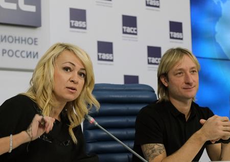 Фигурист Плющенко купил корову