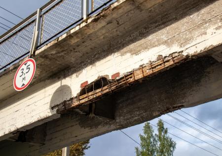 Один из крупнейших мостов в Ленобласти закроют до 2026 года