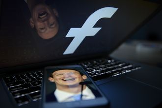 Facebook извинился и изменился