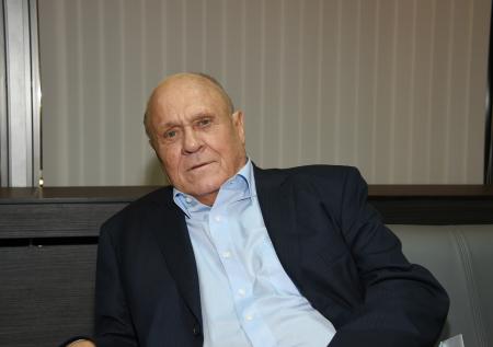 Меньшов во время телемоста выступил против запрета въезда на Украину