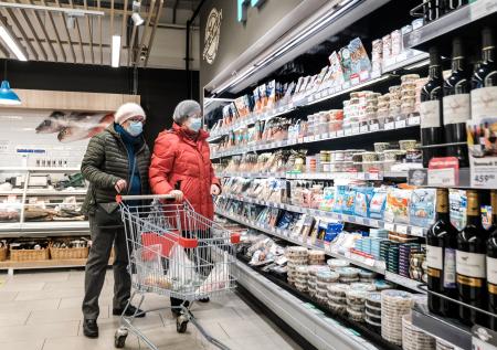 Расходы россиян за неделю выросли почти на 400 рублей